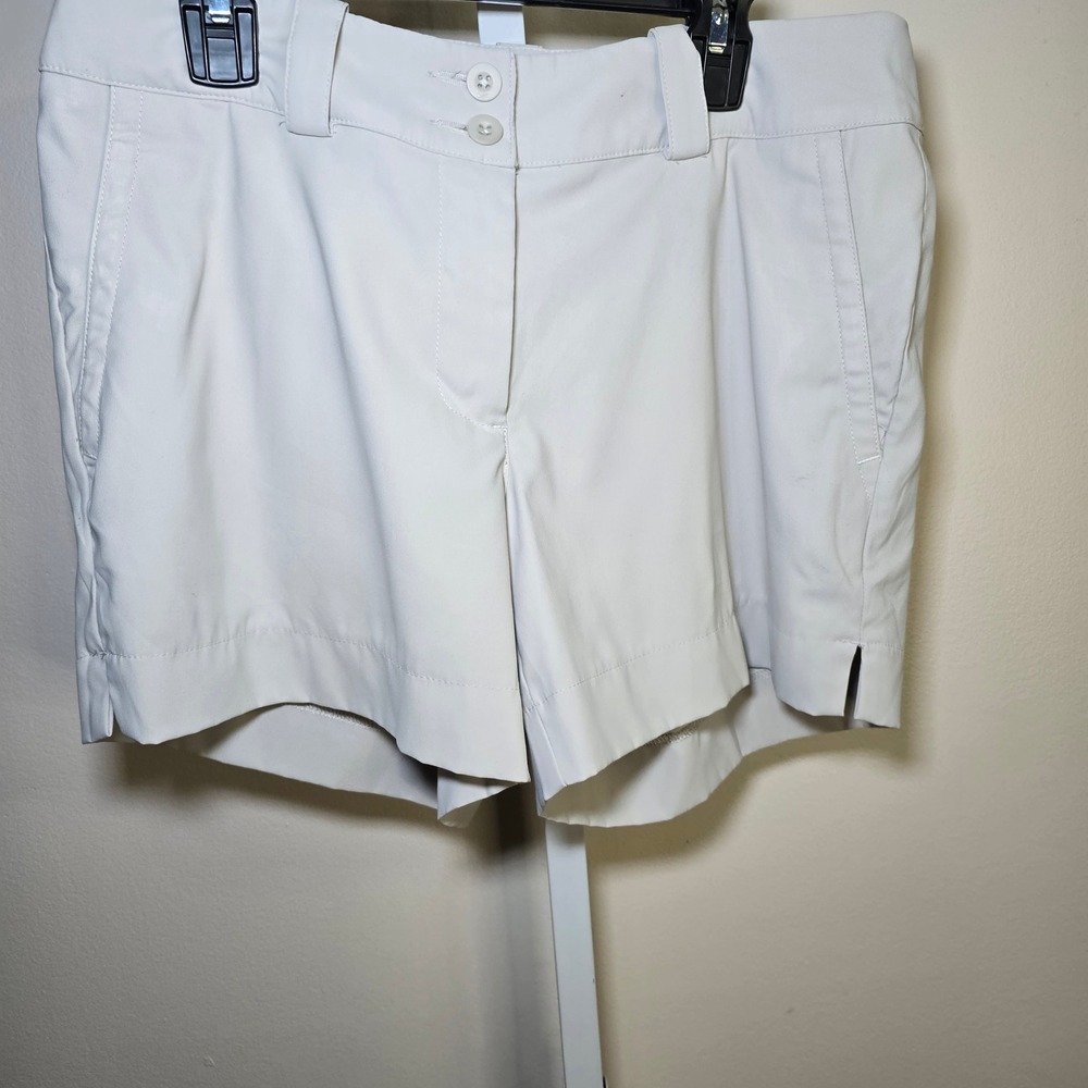 Nike Golf Tour Performance Dri-FIT Shorts Womens 4 Tan Khaki Athletic Golfing